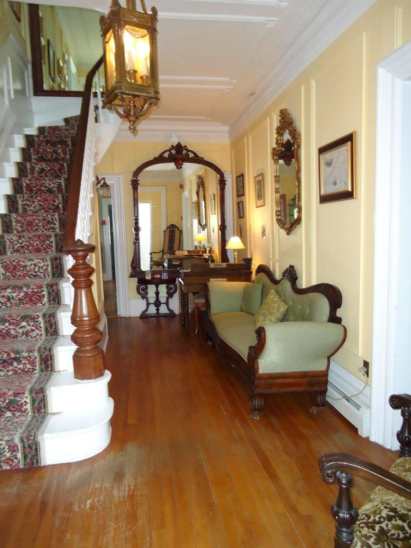 Governor'S Mansion Inn Miramichi Exterior foto